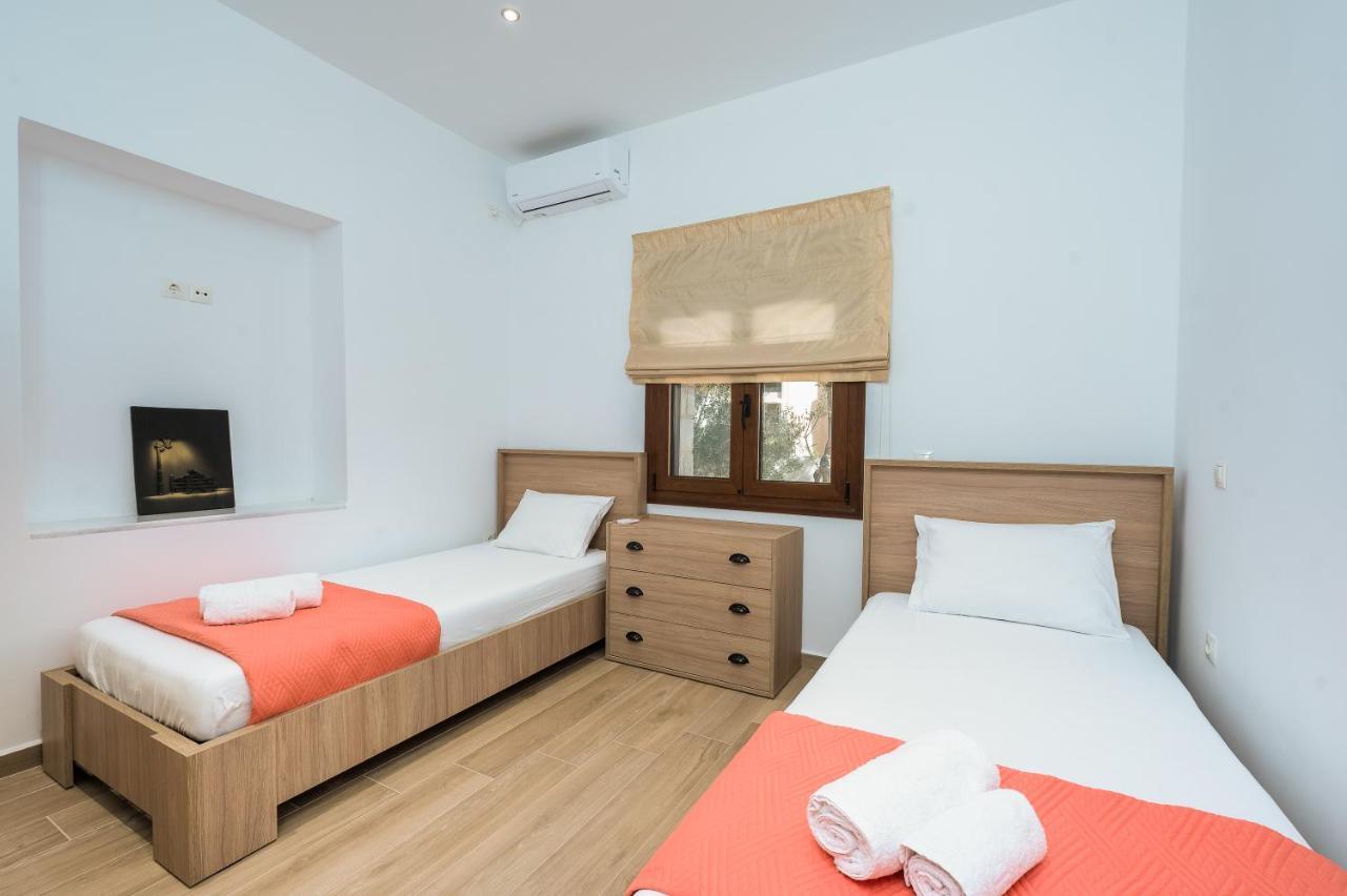 Villa Estrella Aegina ภายนอก รูปภาพ